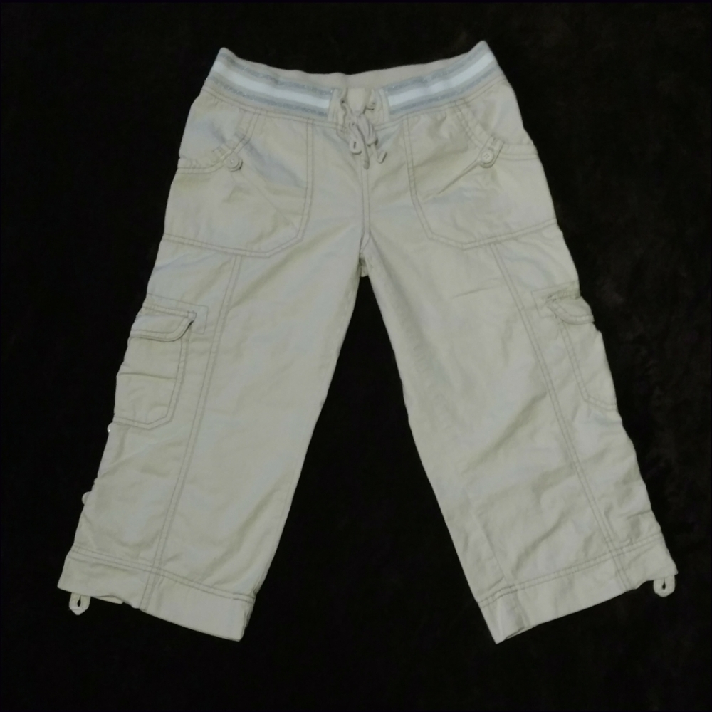 🎀Girl's Capri Pants🎀 size: 16